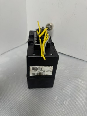 03-12 Mercedes R230 SL500 SL550 SL55 AMG Door Locking Vacuum Pump 2308000048 OEM