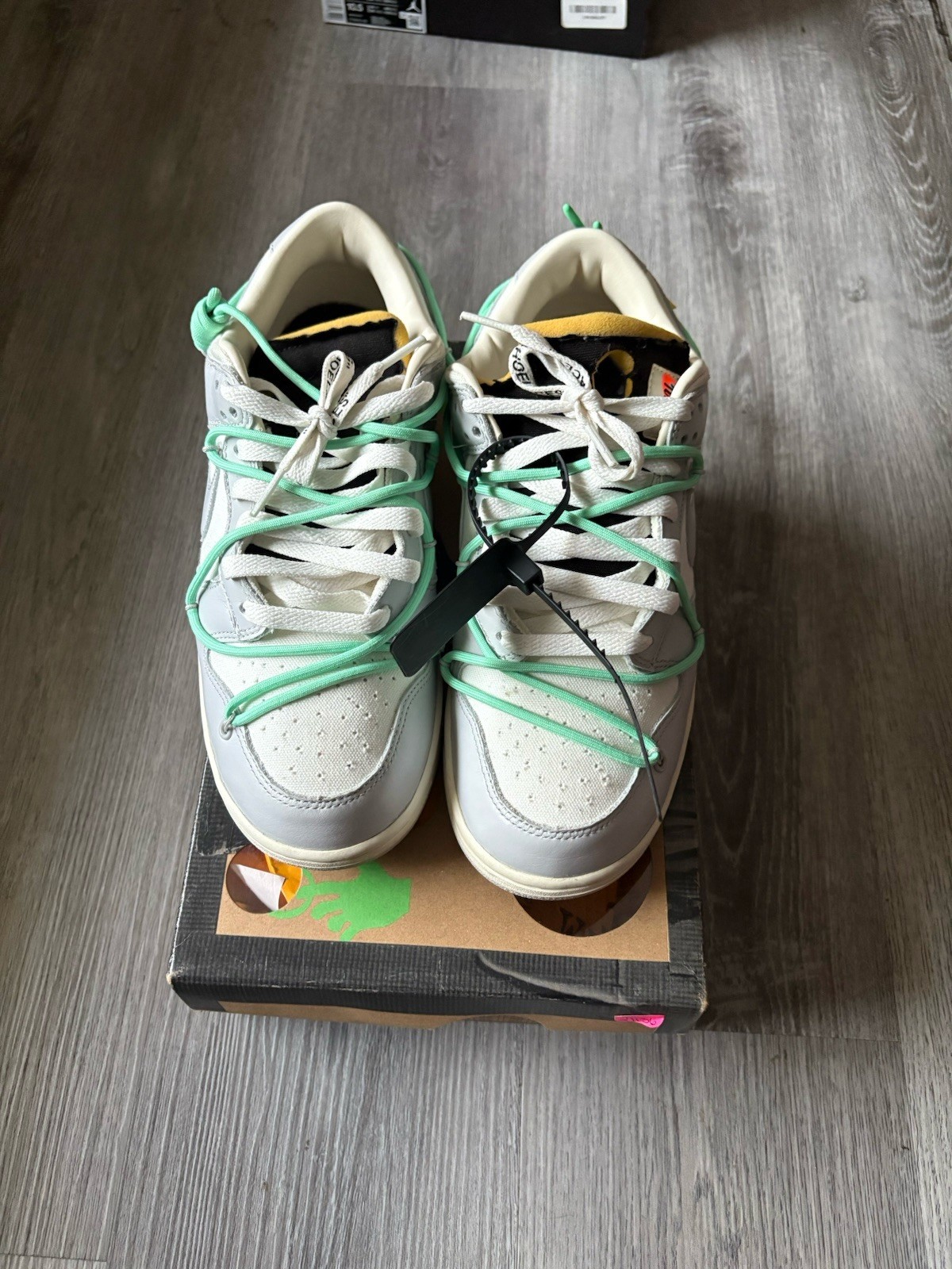 OFF WHITE X NIKE Taglia 9 Nike Off White x Dunk Low Lotto 04 di 50