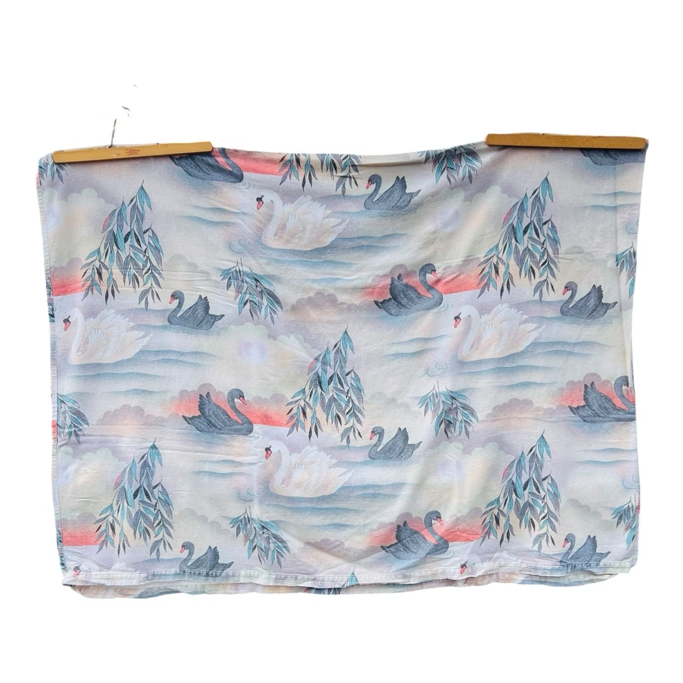 Funda nórdica de franela de algodón negra de colección Lago de los Cisnes Cottagecore cabina ropa de cama doble Foto 4 de 4