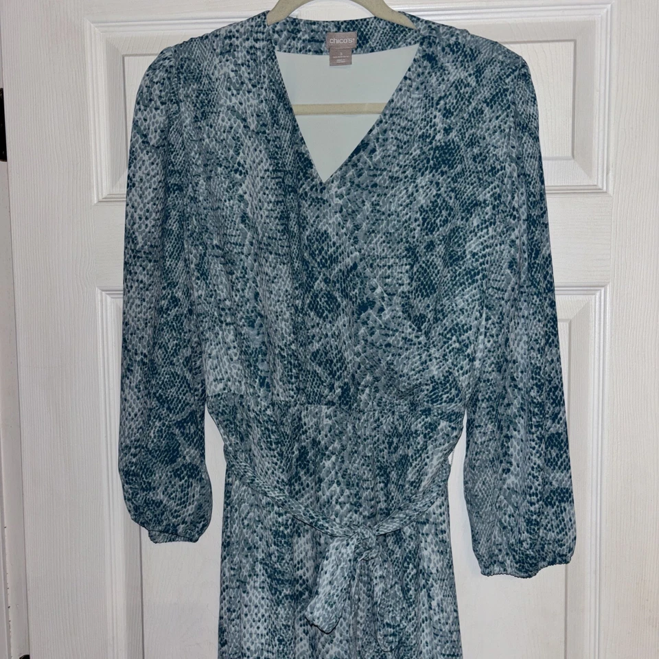Vestido midi con estampado de serpiente verde azulado CHICO'S 3 = XL 16/18 blusa cinturón sobrepelliz cuello en V Foto 4 de 4