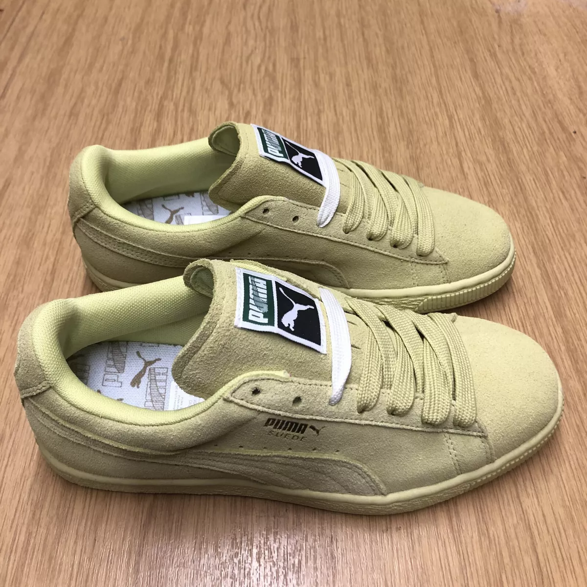 Lime green cheap suede pumas