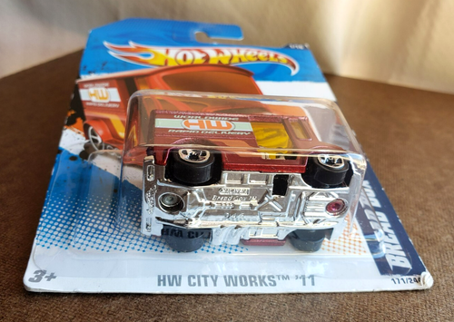 Hot Wheels Bread Box 2011 rojo oscuro HW City Works '11 1:64 #171/244 5 radios V5214 - Imagen 12 de 16