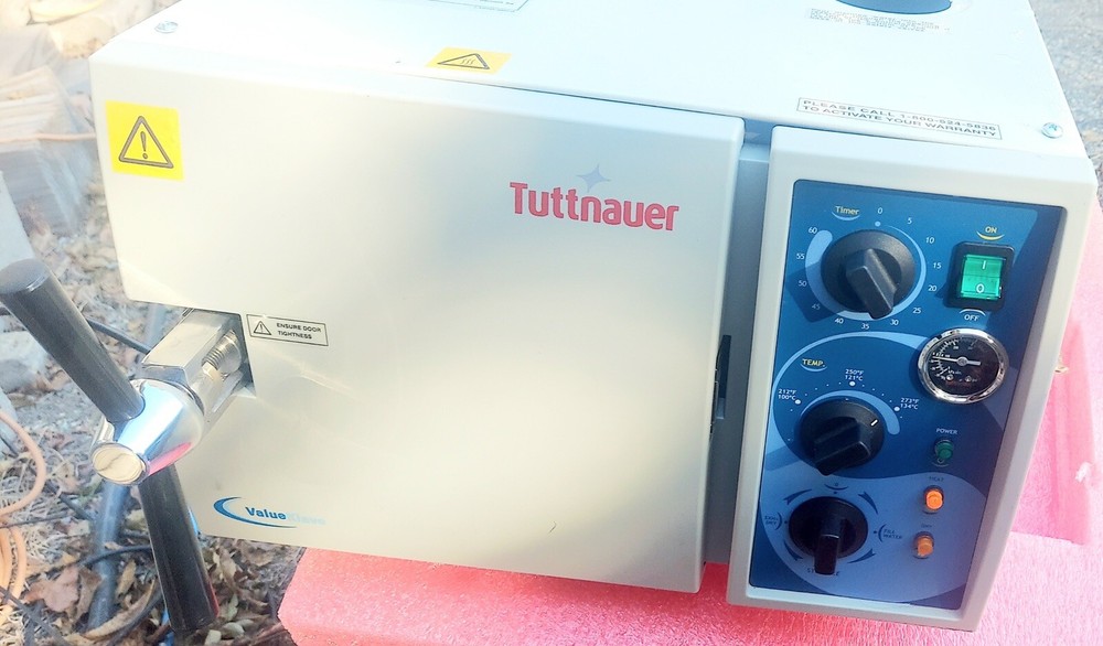 Tuttnauer 1730 Valueklave Autoclave Sterilizer