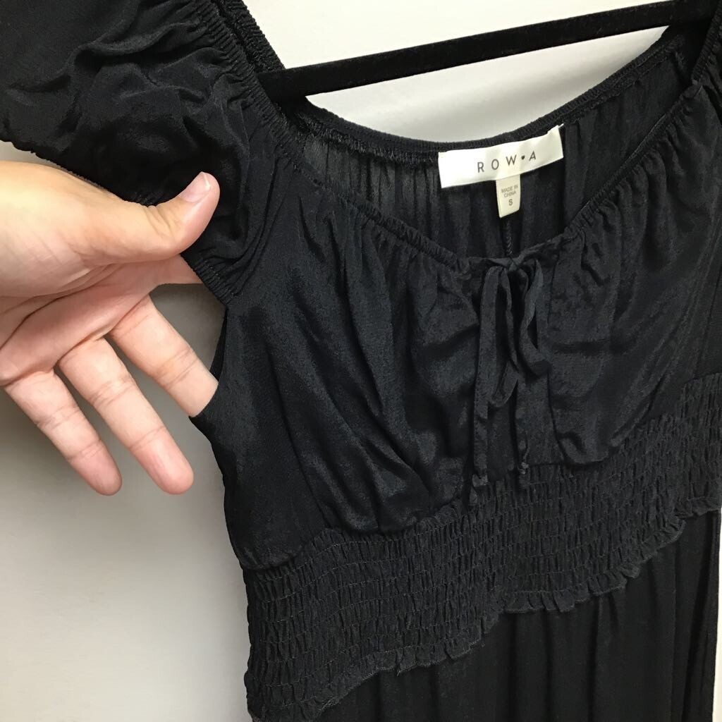 Abito donna Fila A linea A nero foderato collo buco della serratura cappuccio manica cravatta smocked S nuovo