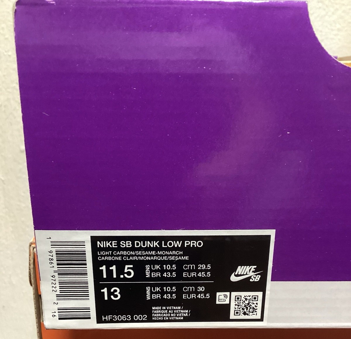 NIKE SB DUNK LOW PRO ( LIGHT CARBON/SESAME-MONARCH SNEAKER NIKE SB DUNK LOW PRO ( LIGHT CARBON/SESAME-MONARCH SNEAKER