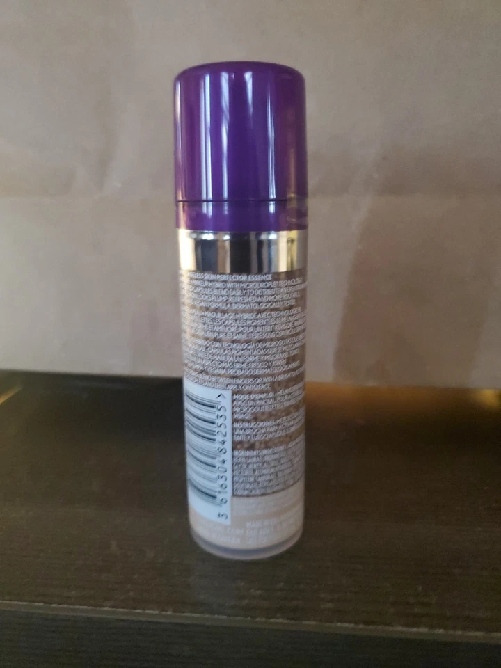 Covergirl simply ageless skin perfector essence In 30 Light Medium. New - Image 2 of 2