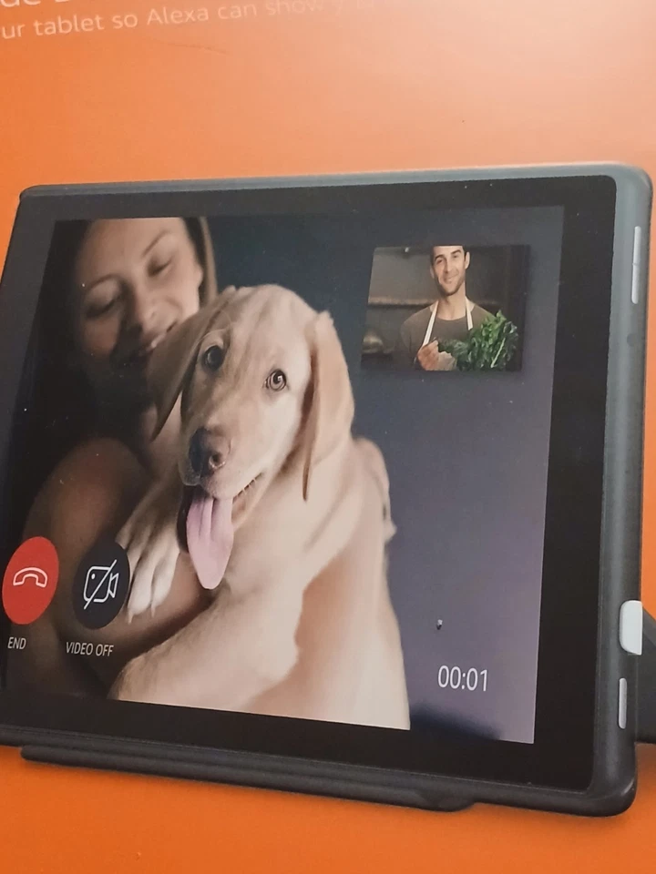 Kindle Fire HD 10, 7th gen 32gb 1080p  ALSO A NEW show mode dock pkg BOTH NIB! - Image 4 of 4