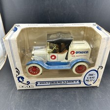 VTG 1988 ERTL 1918 Ford Runabout Delivery Car Bank Die Cast 9777 NEW in Box   