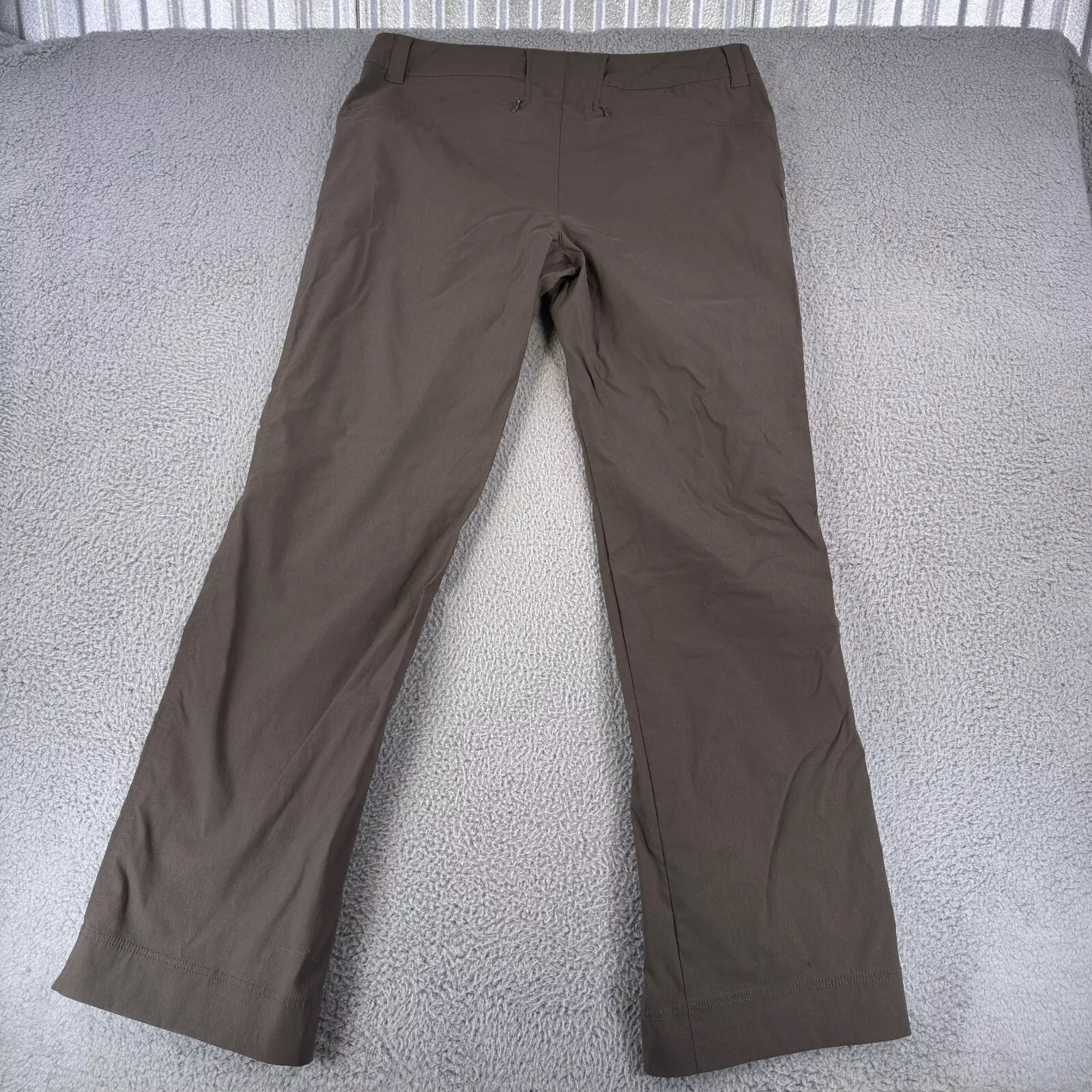 athleta nylon stretch cargo pockets pants