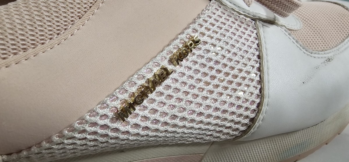 RoseMuse ロゼミューズ Glitter point sneakers RoseMuse ロゼミューズ Glitter point sneakers 大谷 映美里 on X: