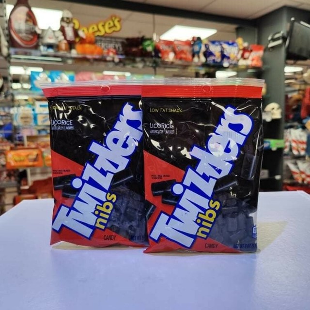 Twizzlers Twists Black Liquorice Nibs 5oz (141g) Packs USA Import for