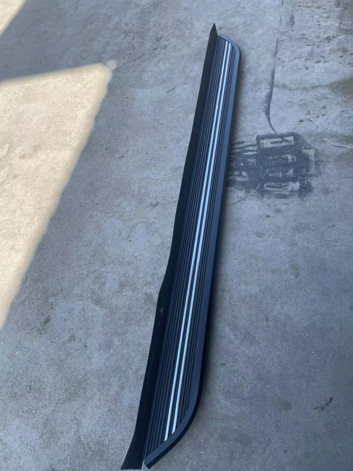 Bamboli Running Boards / Side Steps – Round Bar – Fits SsangYong Rexton 2018+ – Left & Right, Powder Coated, Made In Türkiye