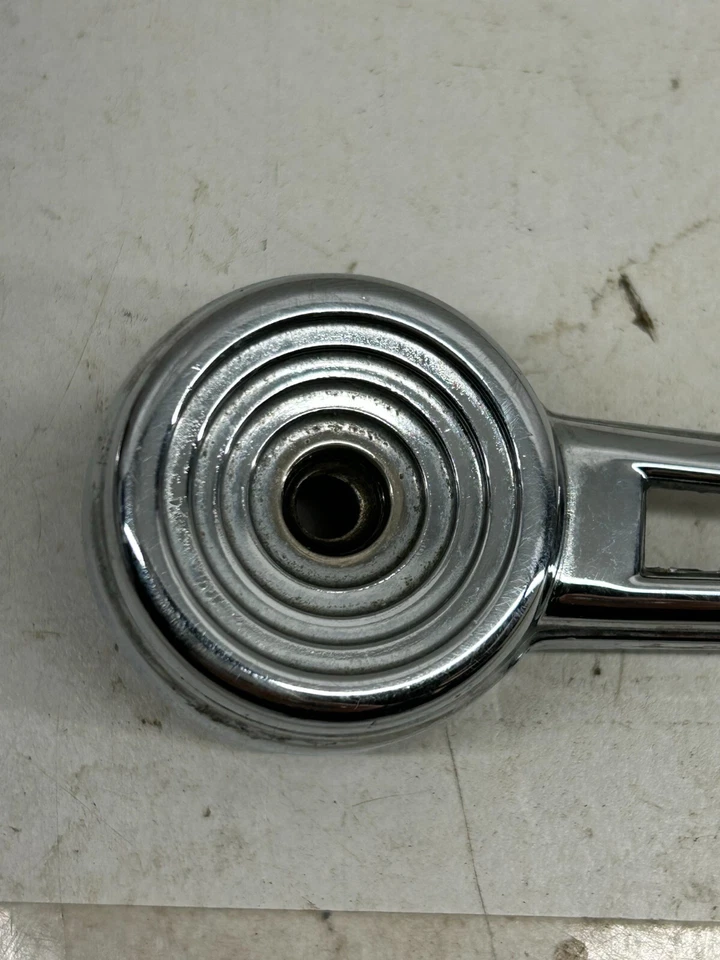 Manivela de ventana Ford Truck 78-79 Bronco 1973-1979 OEM# D6AB-6023342-AA Foto 4 de 4