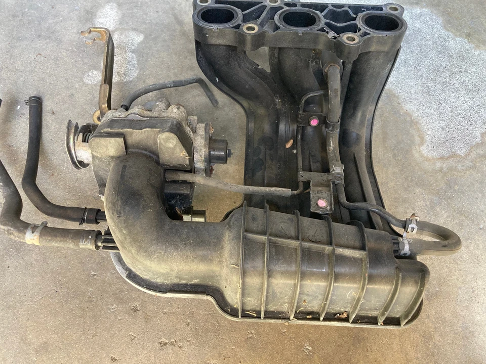 HONDA INSIGHT 00-06 - SISTEMA DE INDUCCIÓN DE AIRE BELUM CON CUERPO DE ACELERADOR Foto 3 de 4