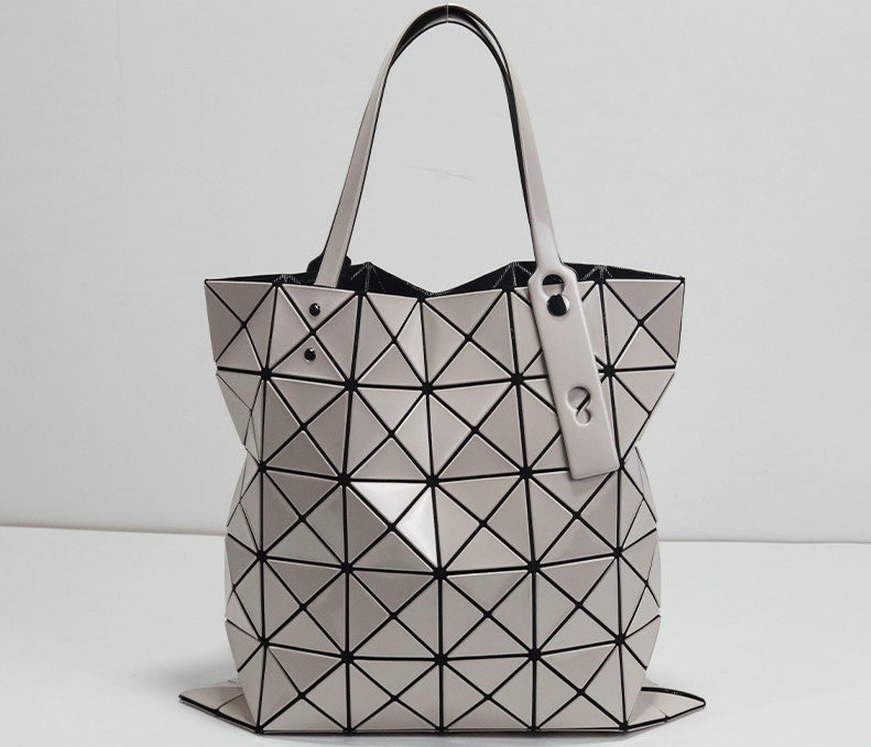 BAO BAO ISSEY MIYAKE Loop Handbag Bag Tote Bag for women girl 34