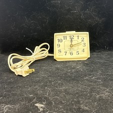 VTG Westclox Dialite Electric Alarm Clock Model 22090-22540 Made in USA WORKS