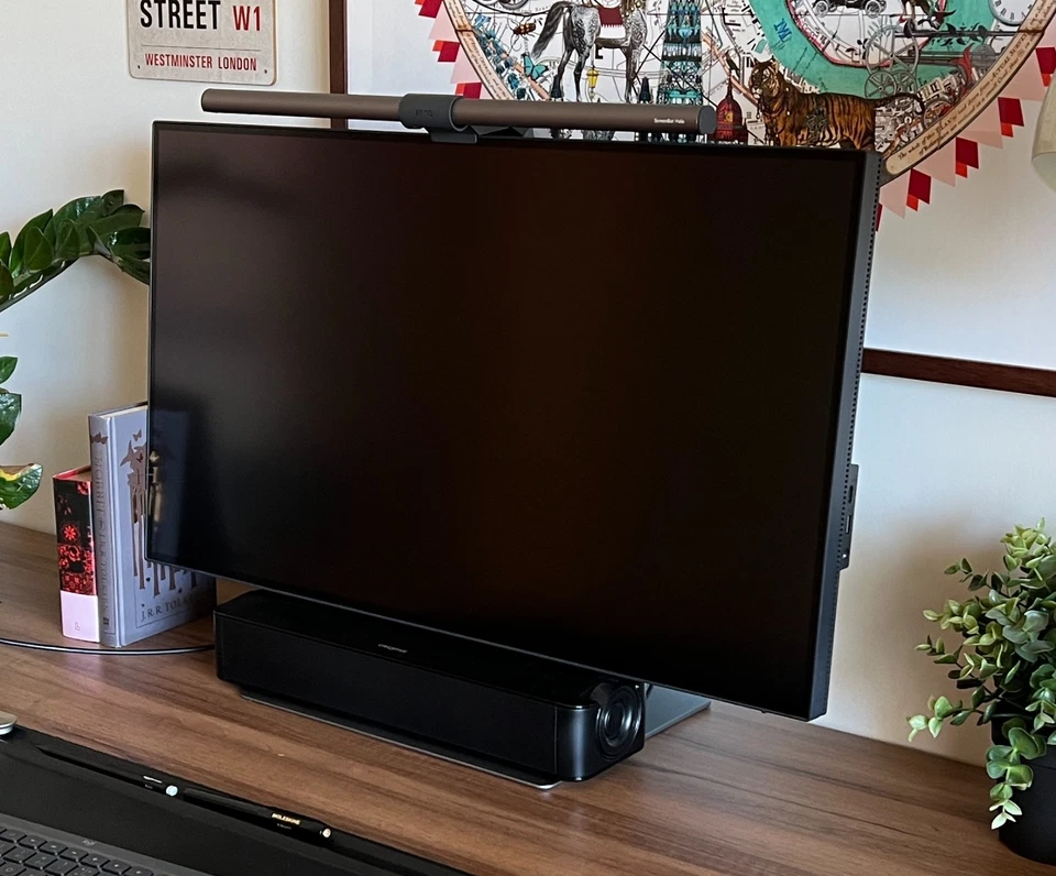 BenQ PD3220U 32" 4K Designer Monitor – Brand New, Unused, Factory-Sealed - Image 2 of 4