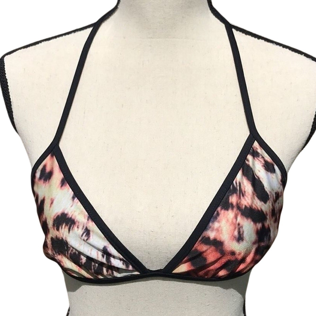 WILDFOX NWT Cheetah Animal Print Reversible Bikini Top Black Women's Size Medium
