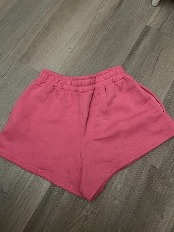 Women’s Shorts From Boo Hoo Size M - Image 4 of 4