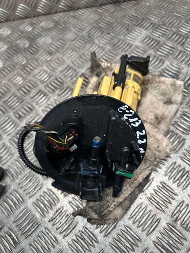 MERCEDES-BENZ E W211 Kraftstofftankpumpe A2054701694 Z5G006 2.20 32797636