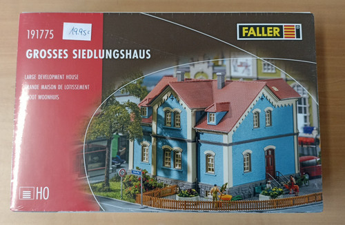 Faller H0 191775: Gran casa de asentamiento, mercancía nueva, todavía soldada (MBZ 12) | Zustand: Neu