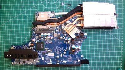 Apple iMac 24'' Logic Board 820-2223-A mit CPU, GPU, WLAN