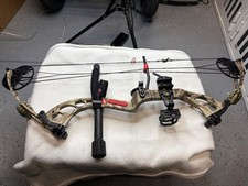 PSE Archery Vision Compound Bow Camo Finish Right Hand Hunting Target Archery