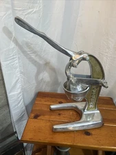 Juicer Verve Culture Manual  Cast Aluminum Professional Grade RARE # 5  20" x9"