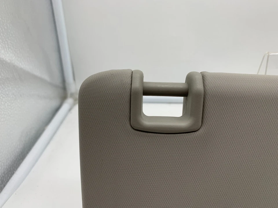 Parasol gris para pasajeros Chevrolet Cruze 2011-2016 OEM A03B37007 Foto 3 de 4