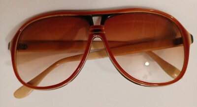Style Eyes Sunglasses. Vintage. Used once Style Eyes Sunglasses Red White Blue Stripes #461 Mirrow  main image 2