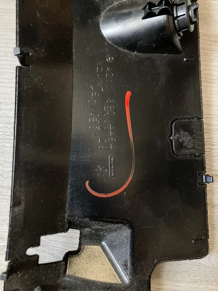 06-09 Cubierta compartimento guantera delantera derecha mercedes-benz e350 a2116804484 OEM Foto 3 de 4