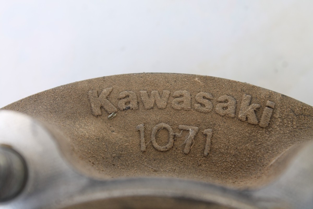 1985 - 1987 Kawasaki Ninja 600 600RX ZX600A 42033-1114 Rear Wheel