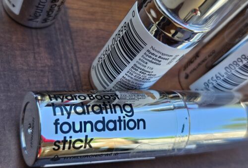 {2} Neutrogena Hydro Boost Hydrating Foundation Sticks - 115 Cocoa - 2-pack - Picture 3 of 6