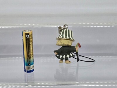 sandal-hat Kisuke Urahara Bleach Swing Charm keychain Bandai