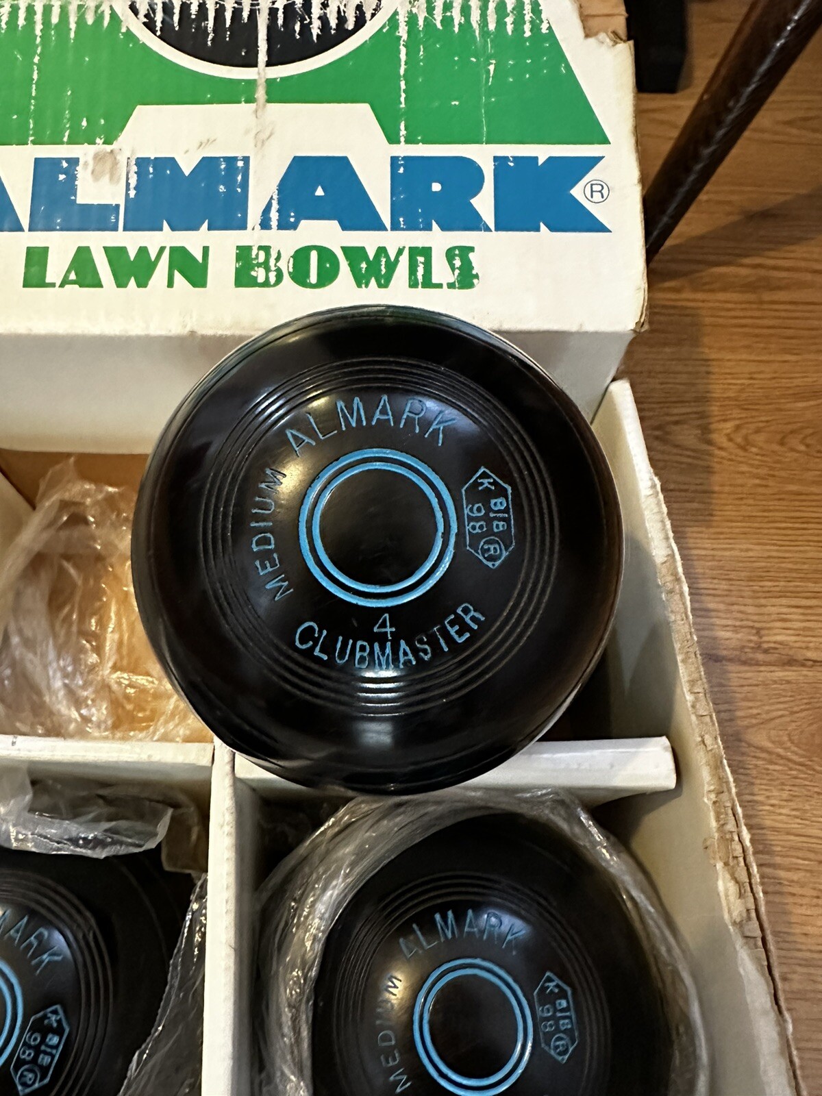 Almark LAWN BOWLS Set Of 4 Size 4 eBay