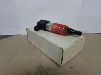 DYNISCO PT372-120B-M18-420-DIN PRESSURE TRANSDUCER (NEW IN BOX)  MAKE OFFER!