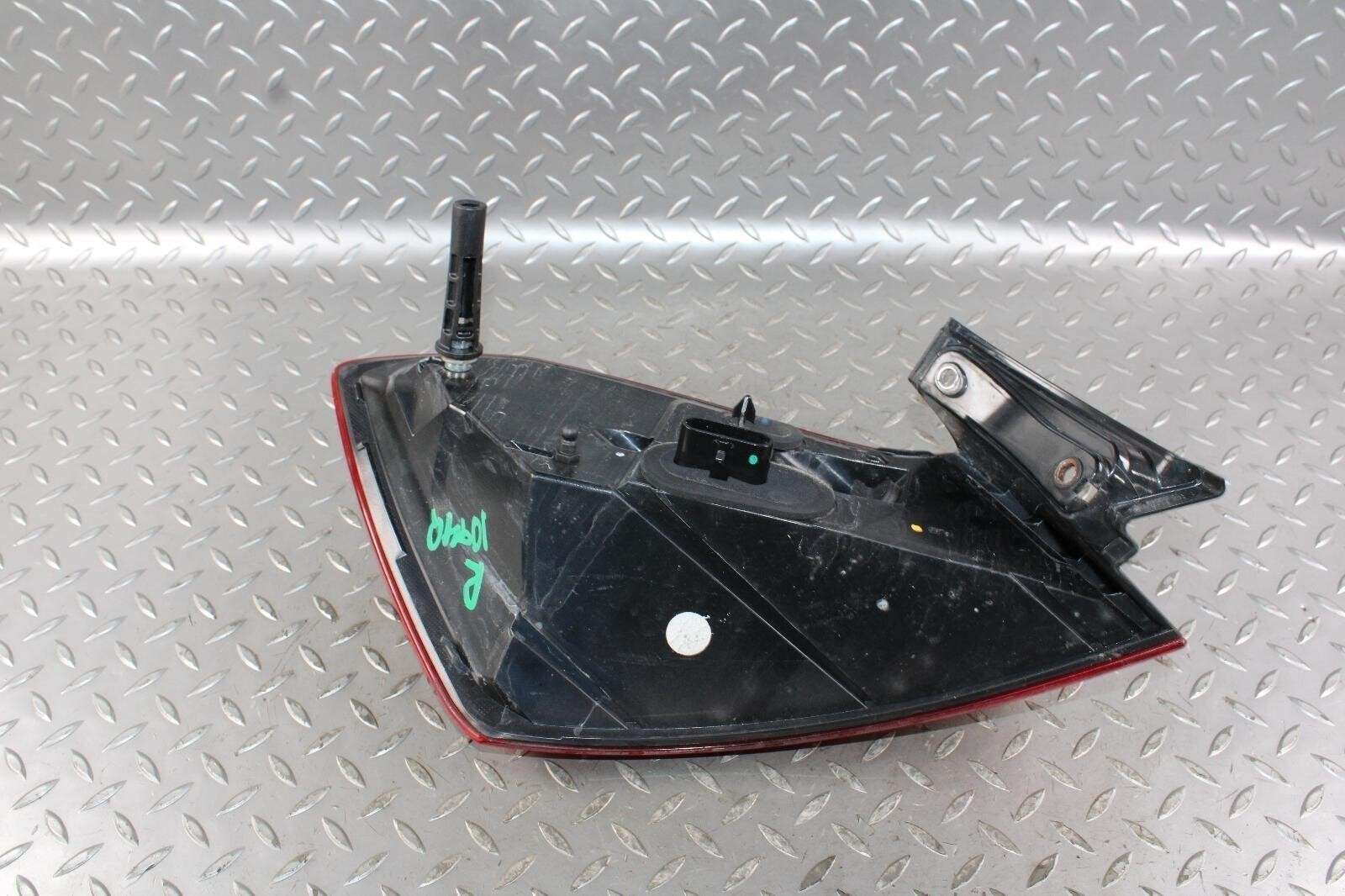 14-20 GHIBLI Passenger RH R Quarter Mounted Taillamp Taillight Brake Lamp OEM OE