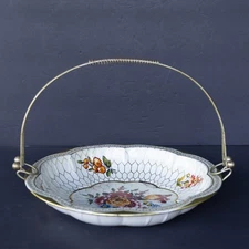 Vintage Floral Tin Basket Tray With Handle, The Tin Box Company, Hong Kong