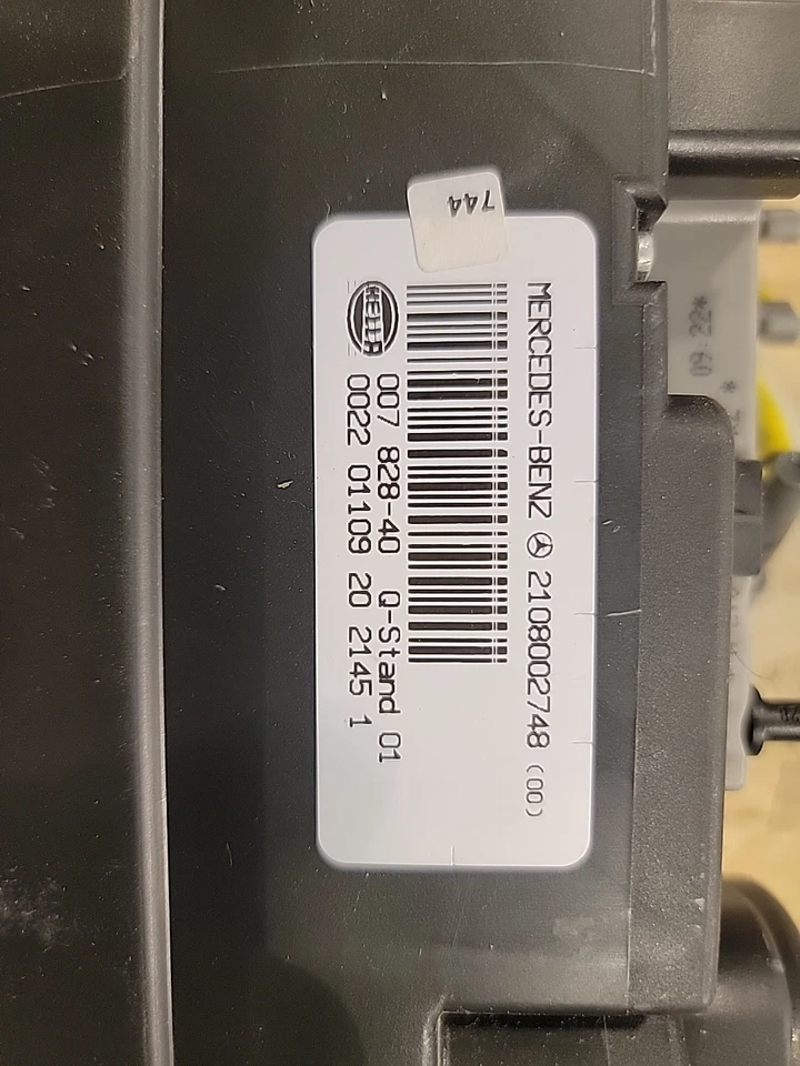 1998 - 2003 梅赛德斯 E430 CLK430 中央门锁供应真空泵 原始设备制造商 — 第 2/4 张图片