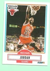 (1) MICHAEL JORDAN 1990 FLEER # 26 BULLS NBA NM-MT (N4534)