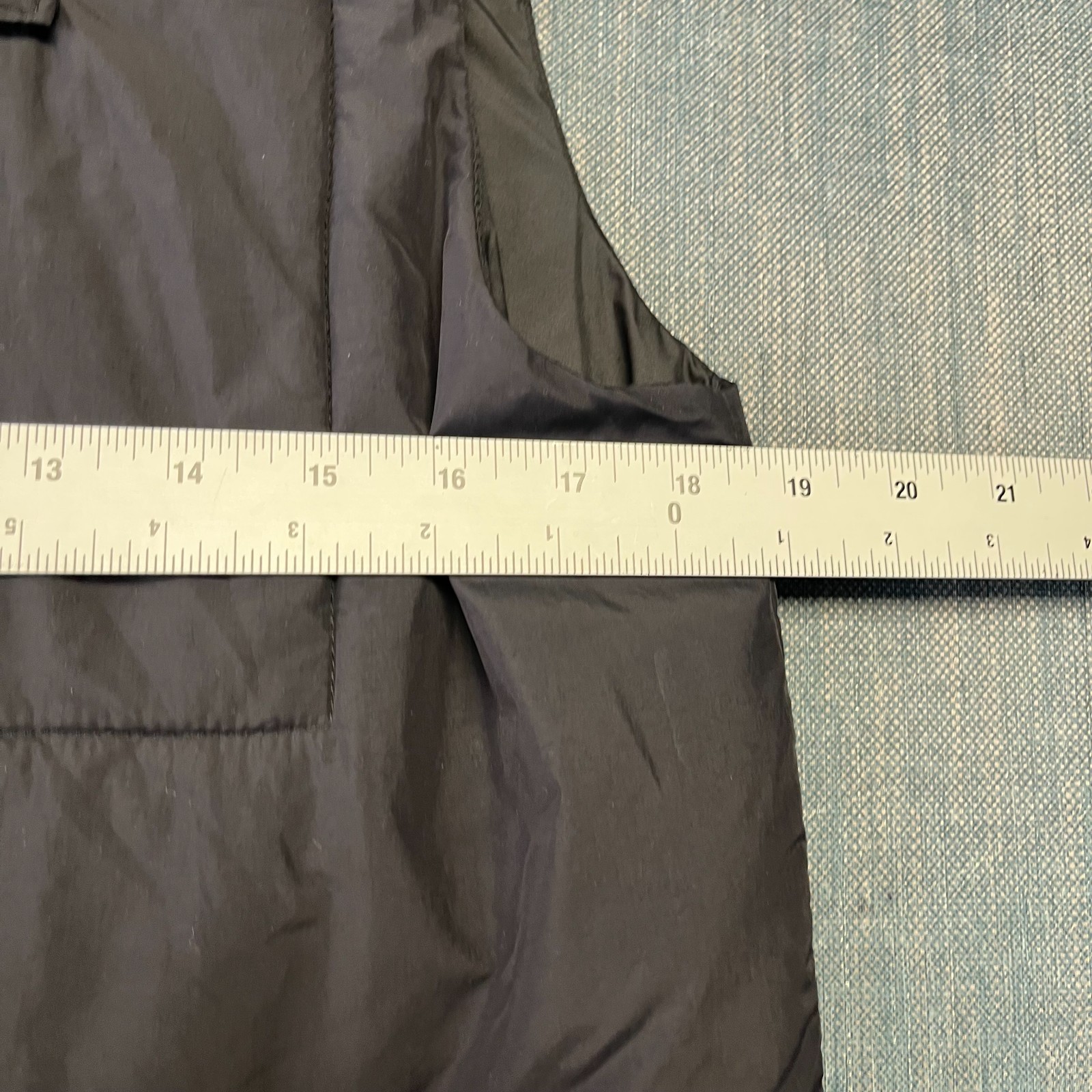 The North Face Boys Vest SizeXL 18/20 Black Insulated Fullzip Snap Pocket Puffer thumbnail 12