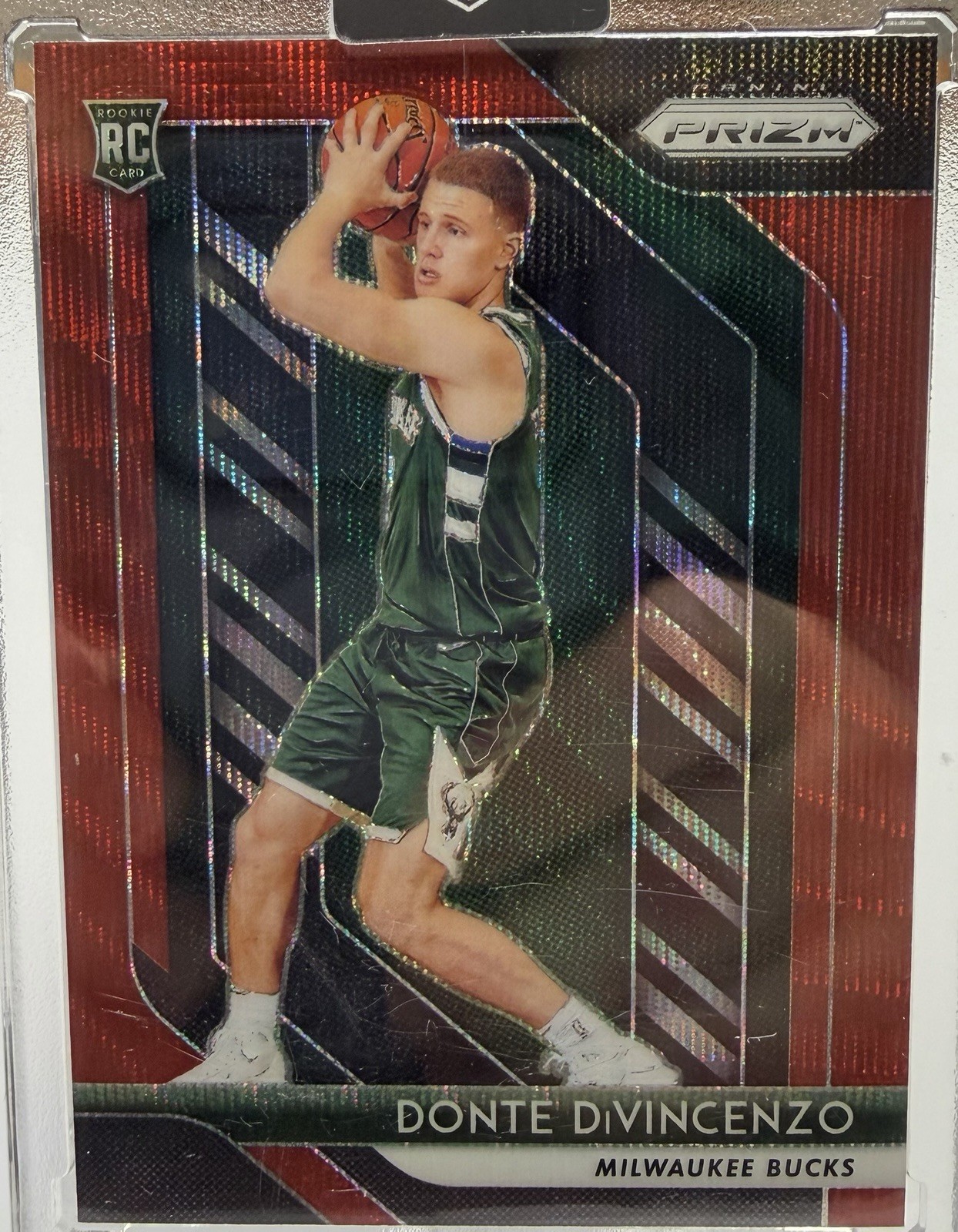2018-19 Panini Prizm - Donte DiVincenzo #246 Ruby Wave Prizm (RC)