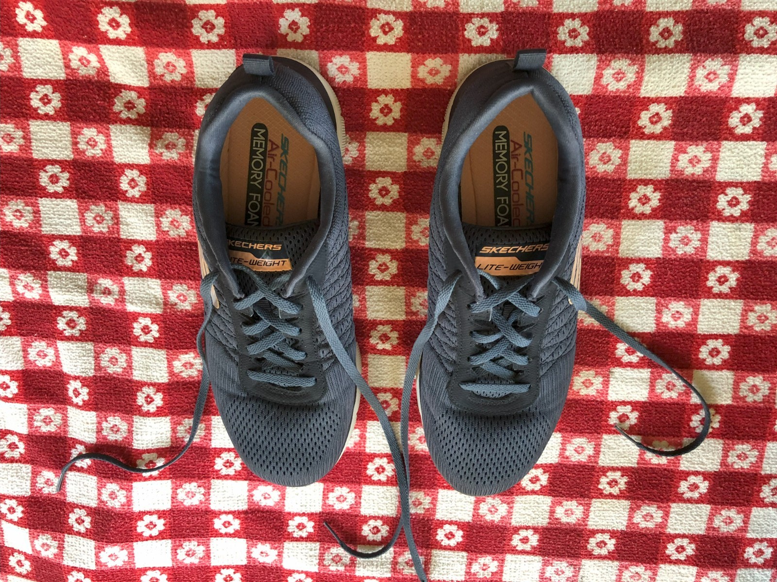 SAOLA Sneakers donna Skechers Flex Appeal 2.0 taglia 8.5 blu scuro suola flessibile 2.0 usate