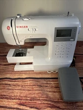 Singer Superb 2010 Computerized Programmable Sewing Machine W/ Pedal - WORKING