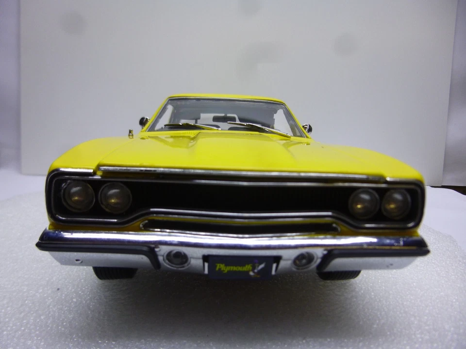 PLYMOUTH ROAD RUNNER 1970 GMP 18971 1/18 - Photo 4/4