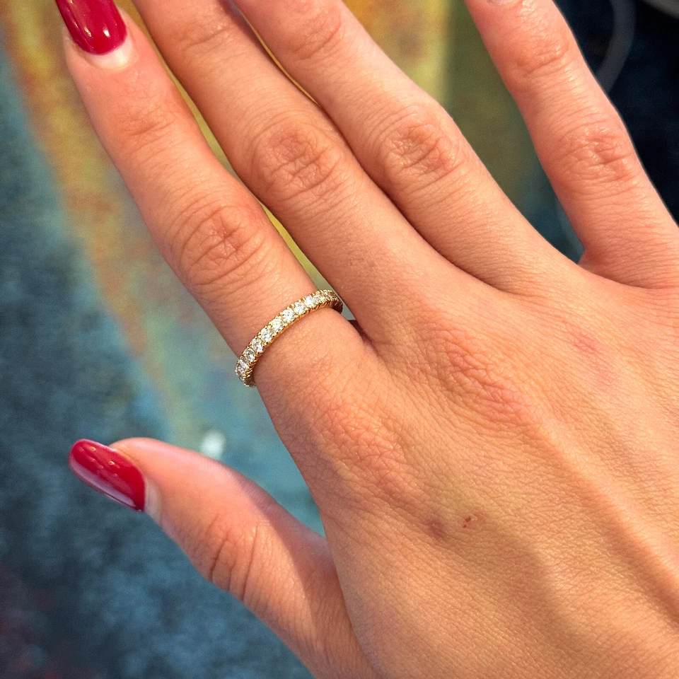 Anillo Cartier Eternidad Banda 1 CT Diamante Natural Corte Redondo Oro Rosa 18K Talla 5 Foto 2 de 4