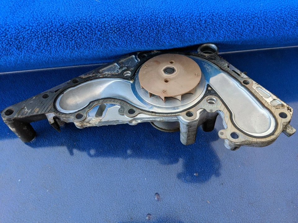 LEXUS SC 430 SC430 3uz-fe LS430 4.3 PETROL OEM WATER PUMP oem - Image 4 of 4