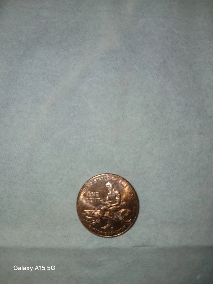 2009 lincoln memorial bicentennial penny - Formative Years - NO MINT MARK RARE🔥 - Image 3 of 3