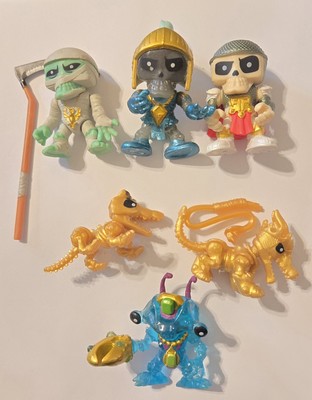 TREASURE X ALIENS Ultimate ALIEN Figure Lot of 4 Toys