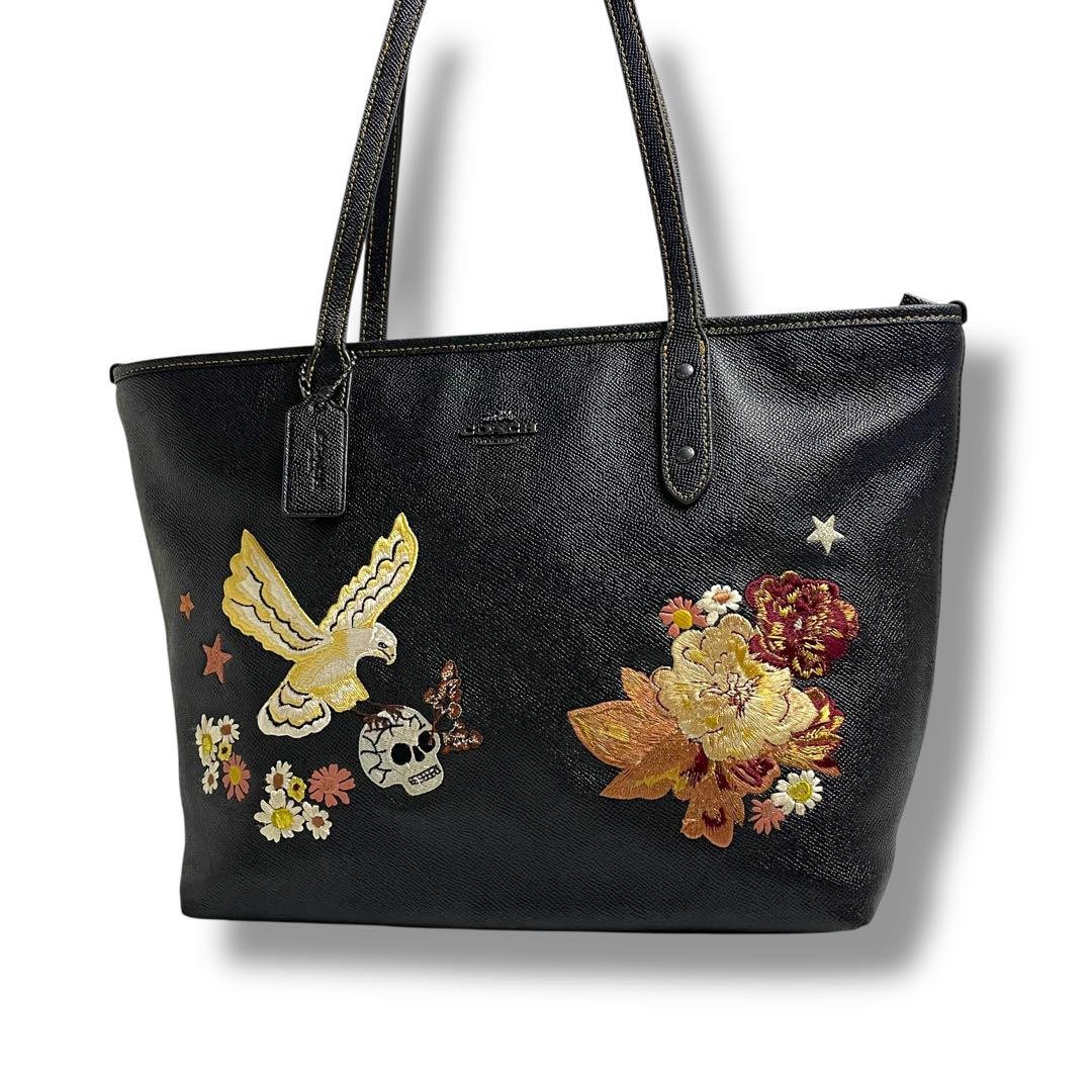 COACH コーチ トートバッグ F35865 刺繍 ブラック 鷹 ドクロ 花 COACH Tote Bag Leather Black Embroidered Flowers Skull Hawk